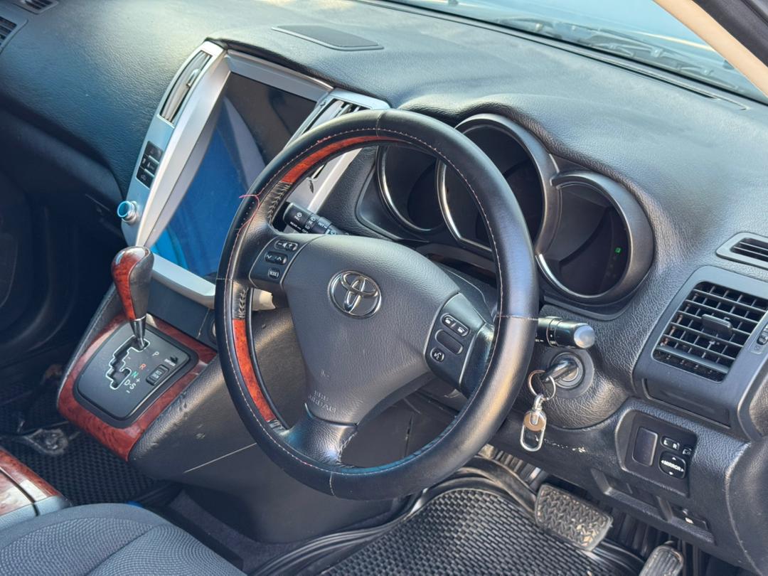TOYOTA HARRIER thumbnail 9